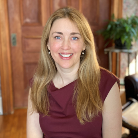 Caitlin Knowles Myers Headshot